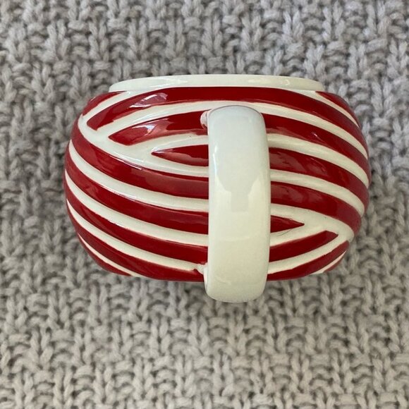 STARBUCKS Candy Twist Red White 2013 Holiday Mug - Picture 4 of 6